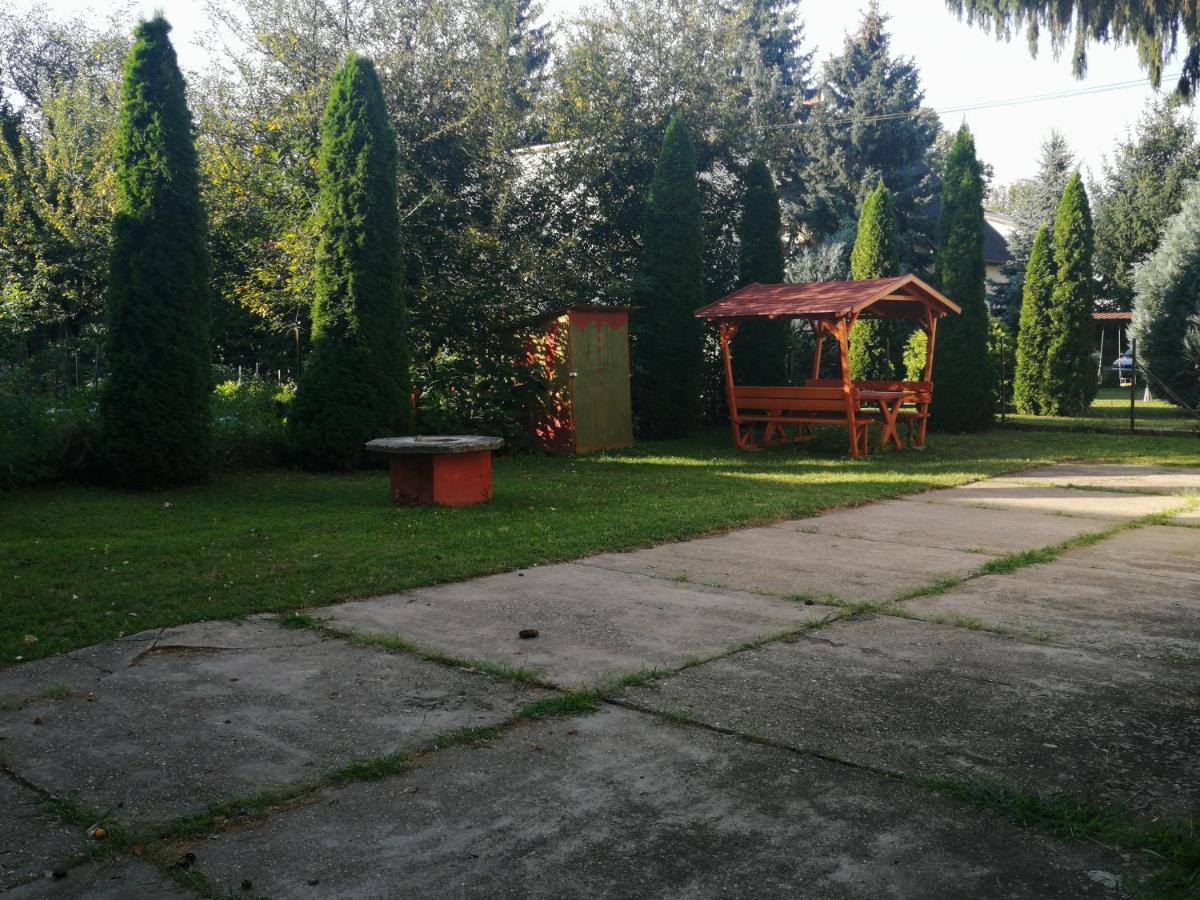 Krisztina Apartman 81 Hajdúszoboszló Εξωτερικό φωτογραφία