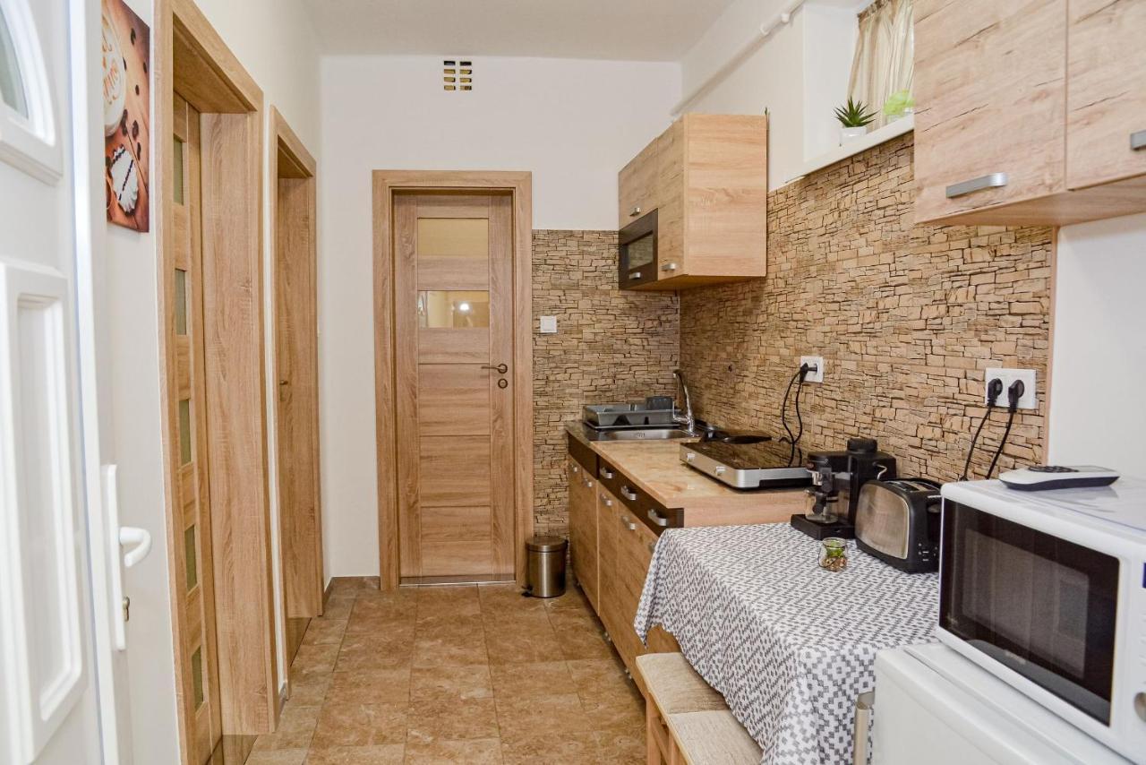 Krisztina Apartman 81 Hajdúszoboszló Εξωτερικό φωτογραφία