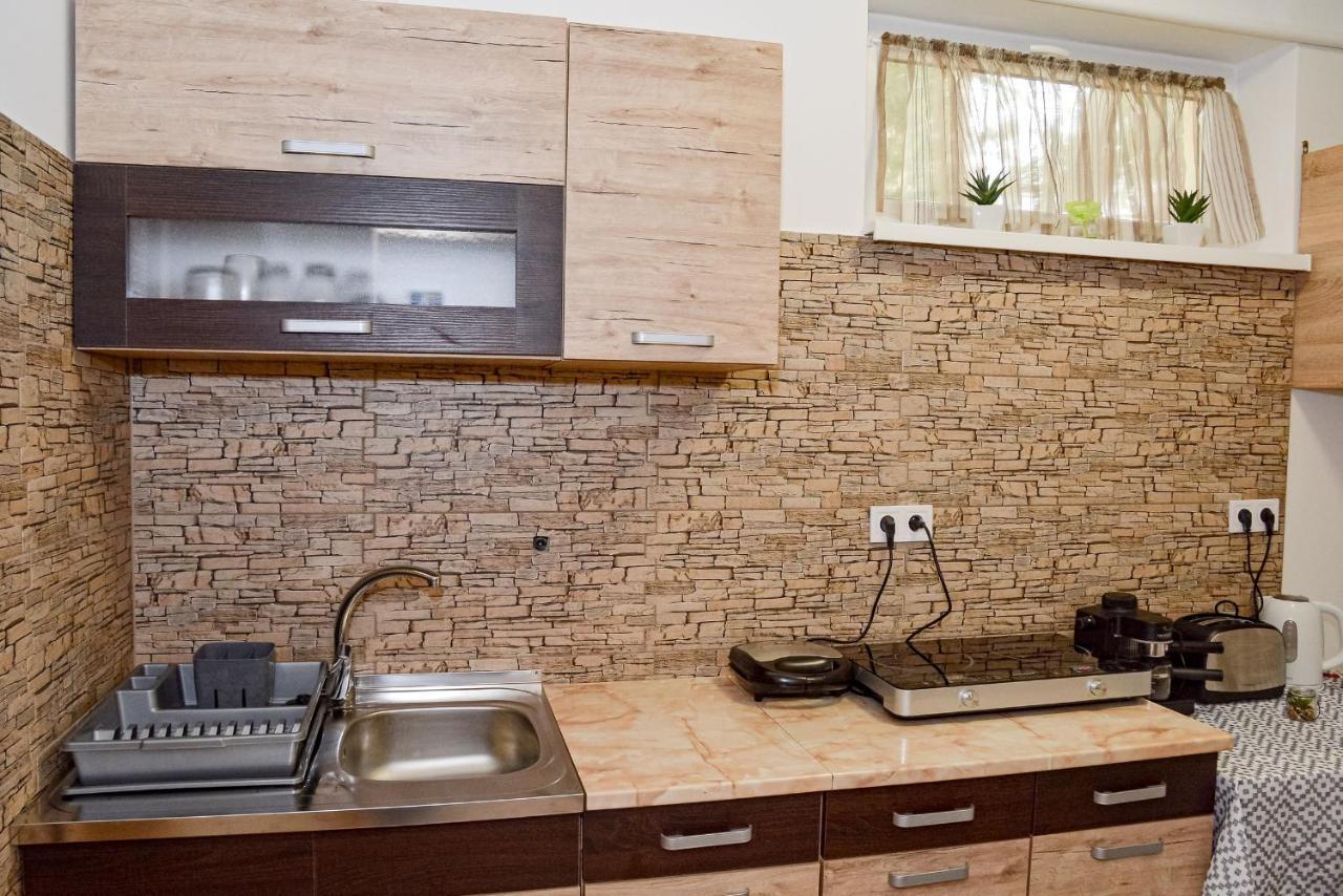 Krisztina Apartman 81 Hajdúszoboszló Εξωτερικό φωτογραφία